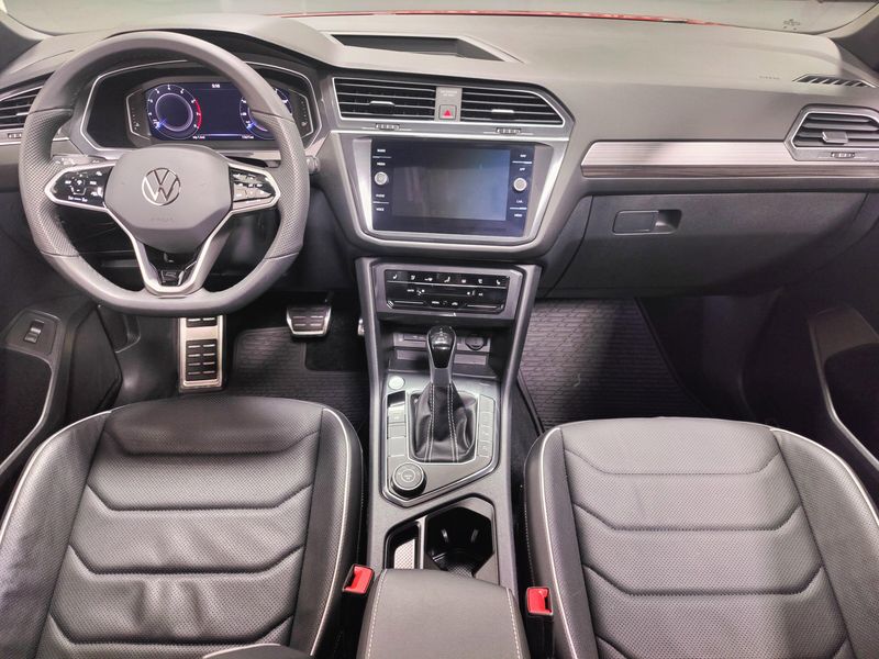 Used 2024 Volkswagen Tiguan AWD SEL R-Line w/Sunroof/NavImage 22
