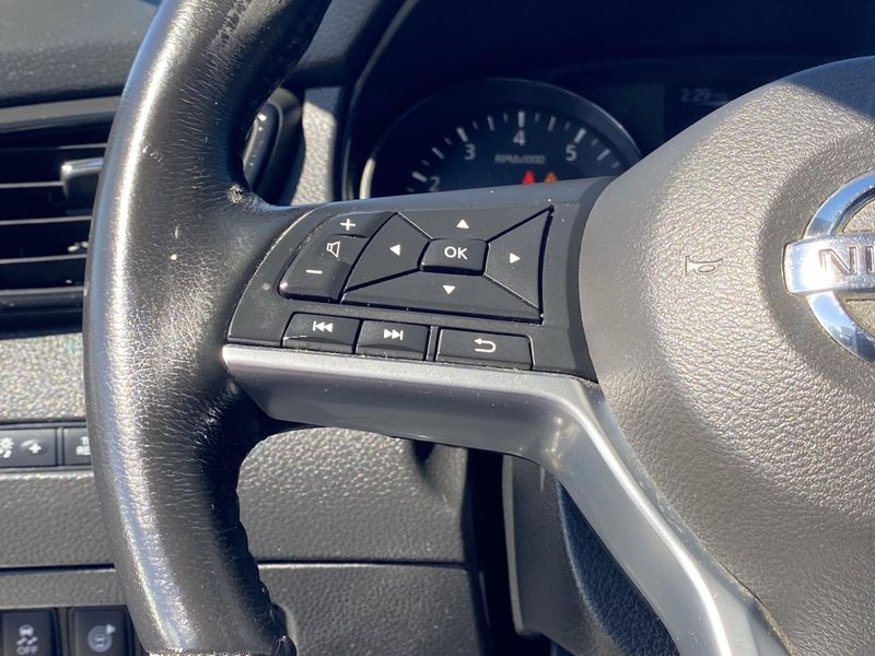 Used 2017 Nissan Rogue SVImage 28