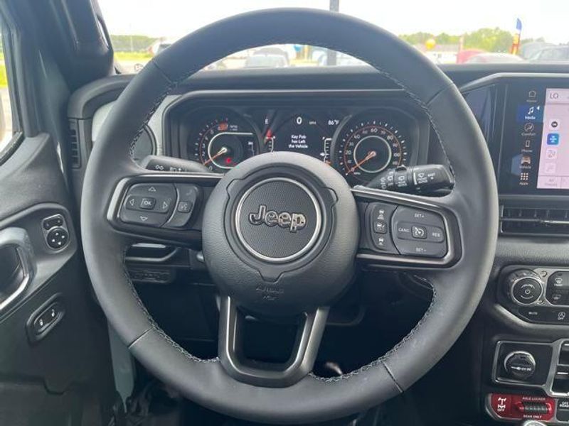 2025 Jeep Wrangler 4-door Willys