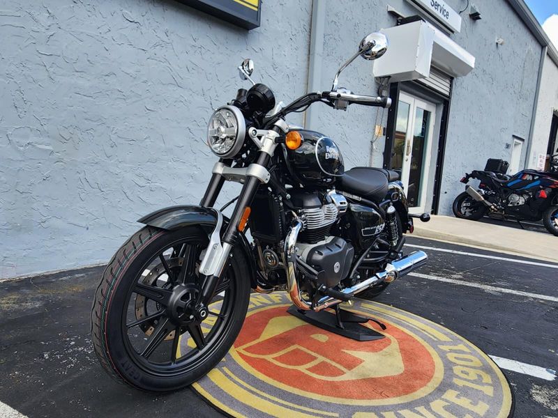 New 2024 Royal Enfield SUPER METEOR Image 3