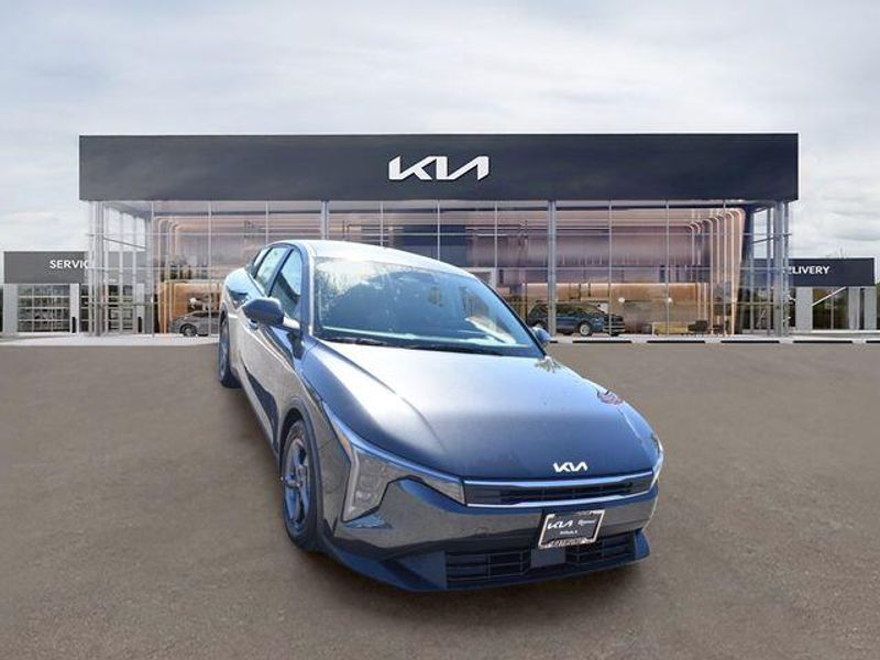 New 2026 Kia K4 LXSImage 10
