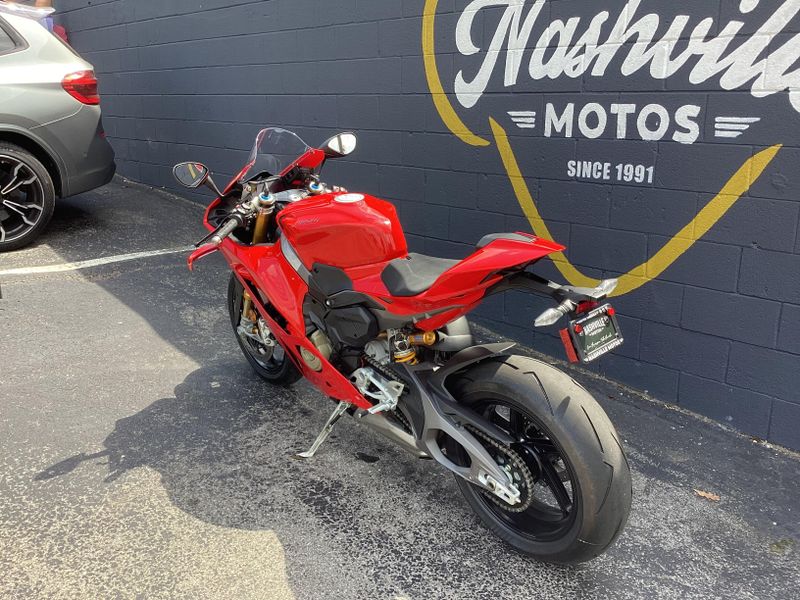 New 2025 Ducati Panigale V4 S 