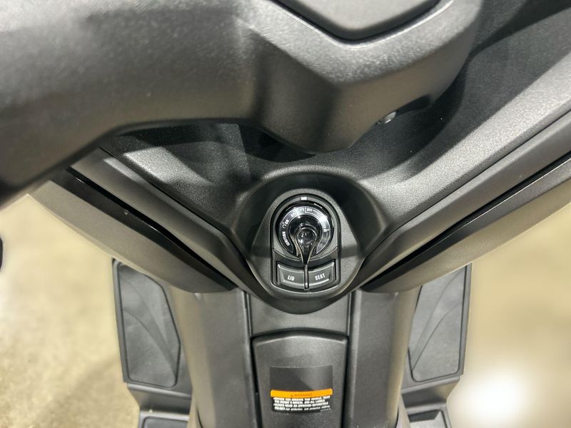 Used 2023 Yamaha Xmax Image 23