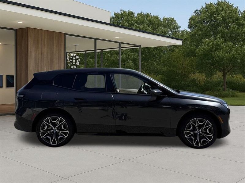 Used 2025 BMW iX xDrive50Image 5