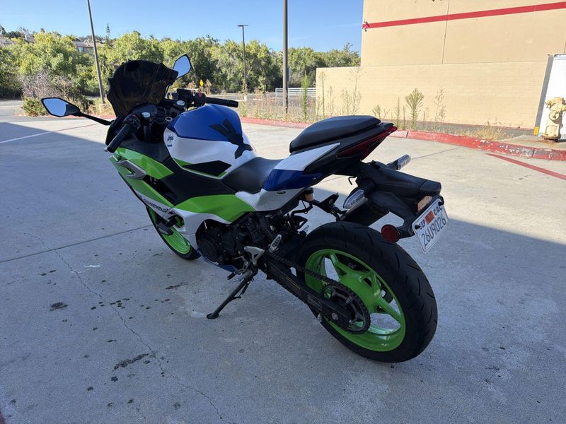 Used 2024 Kawasaki NINJA 500 KRT SE ABS Image 15