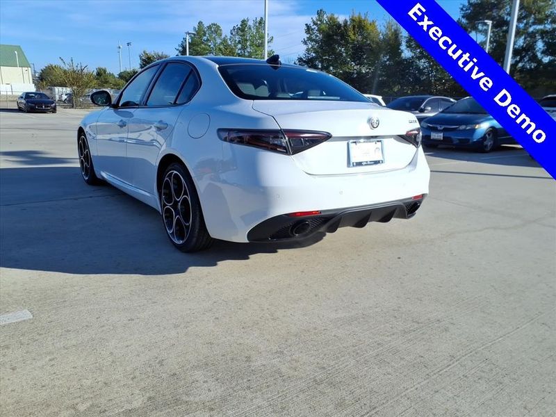 New 2025 Alfa Romeo Giulia RwdImage 8