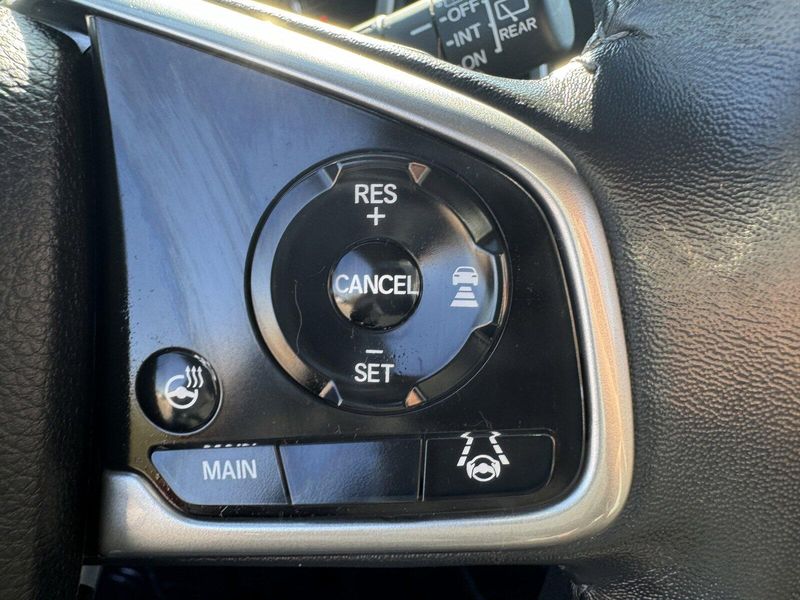2022 Honda CR-V Hybrid TouringImage 21