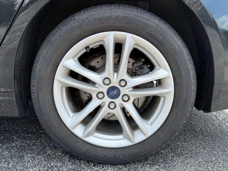 Used 2018 Ford Fusion SE