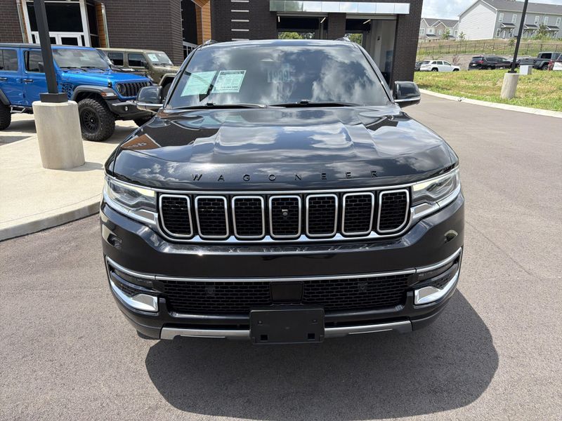 2022 Jeep Wagoneer Series IIIImage 3