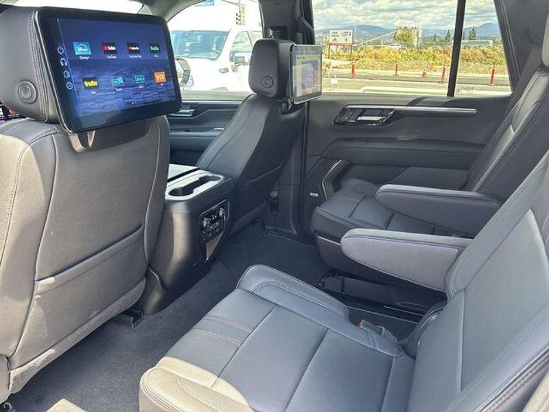 Used 2025 Chevrolet Tahoe RSTImage 19