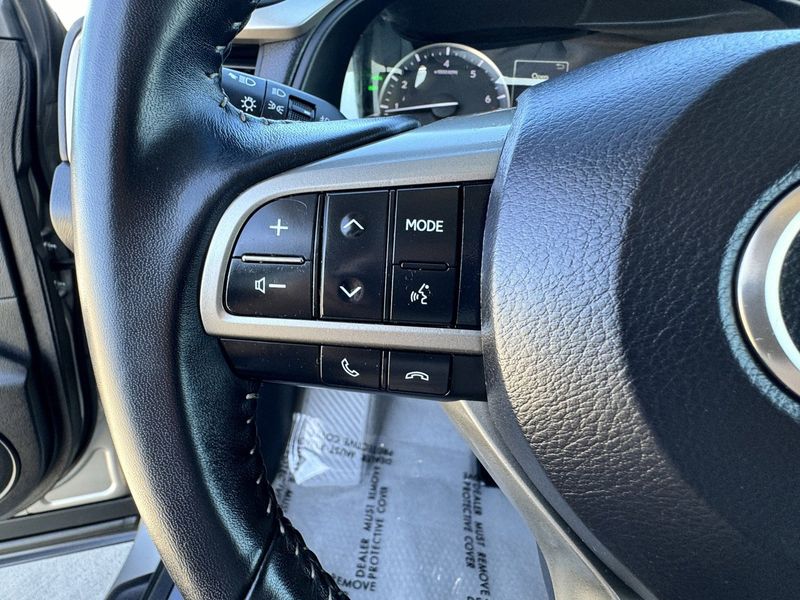 2019 Lexus RX 350Image 25