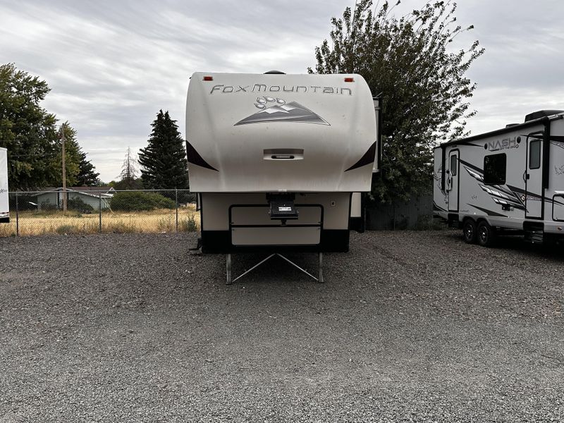 Used 2016 FOX MOUNTAIN 335BHS Image 7