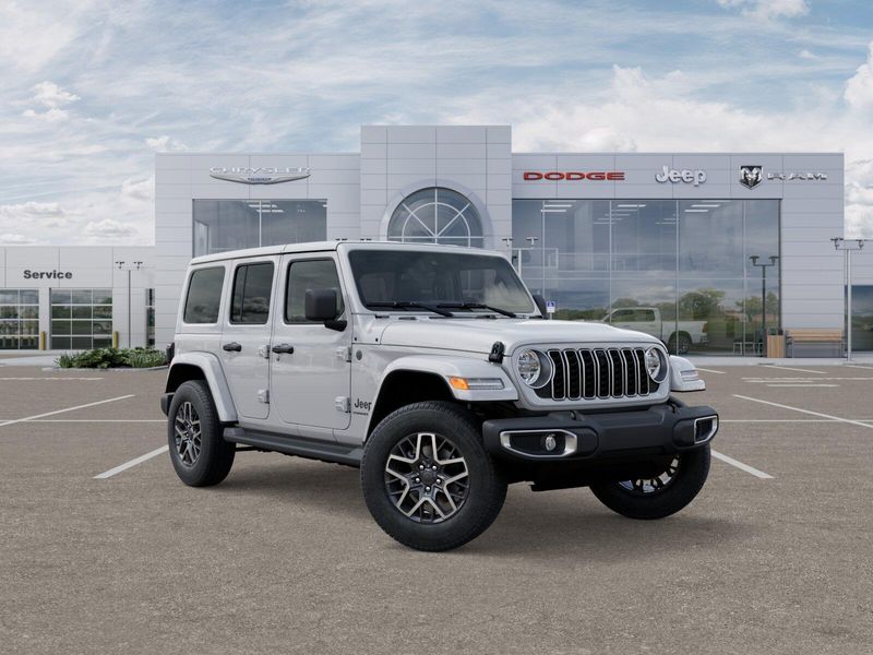 New 2025 Jeep Wrangler 4-door SaharaImage 38