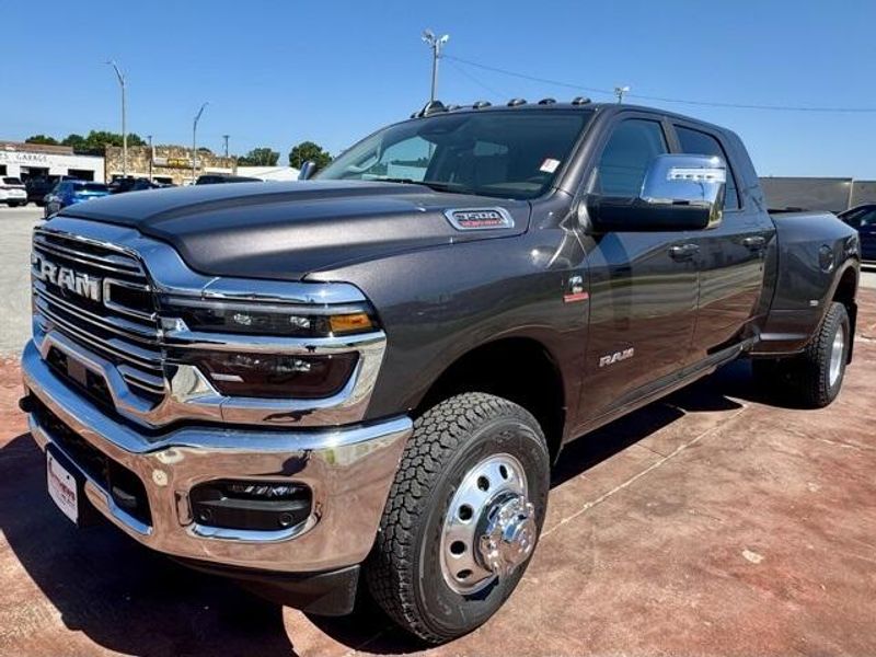 New 2025 RAM 3500 Laramie Mega Cab 4x4 6