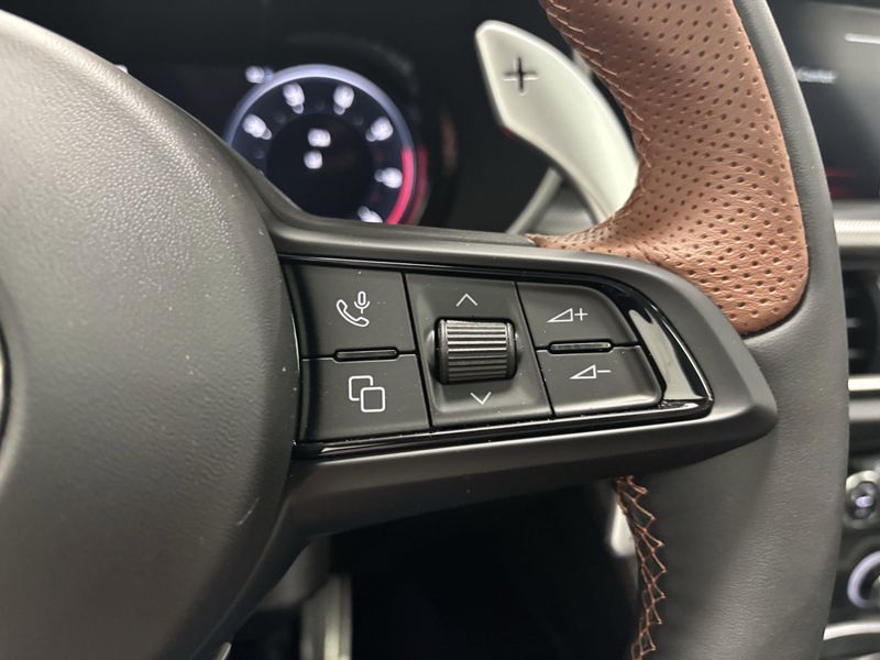 New 2025 Alfa Romeo Stelvio Intensa AwdImage 24