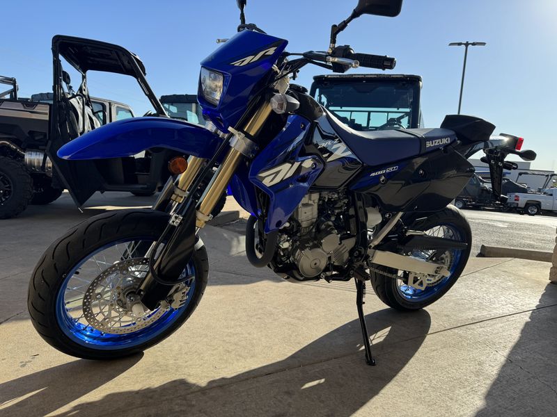 2024 Suzuki DRZ 400S BLACK AND BLUEImage 9