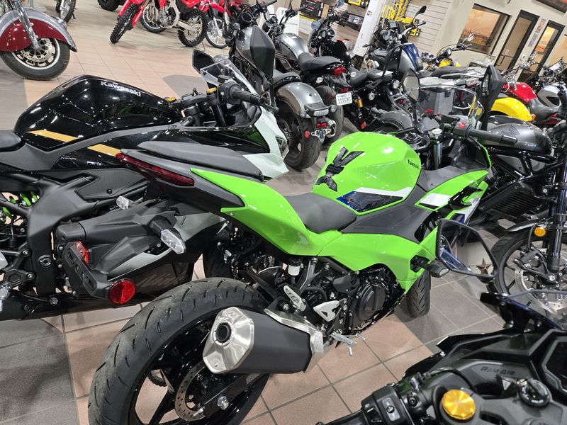 NEW 2026 KAWASAKI NINJA 500 SE ABS Image 4