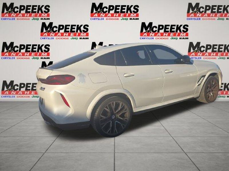 Used 2023 BMW X6 M BaseImage 5