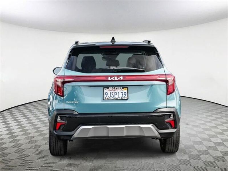 2024 Kia Seltos SImage 7