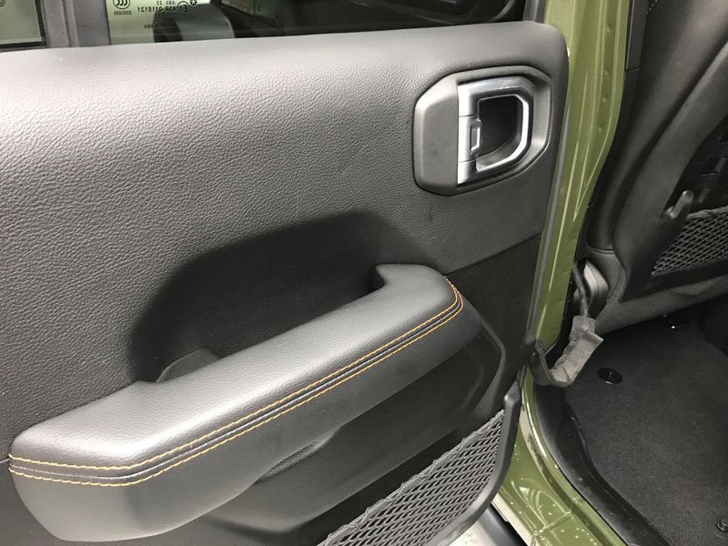 2022 Jeep Gladiator MojaveImage 17