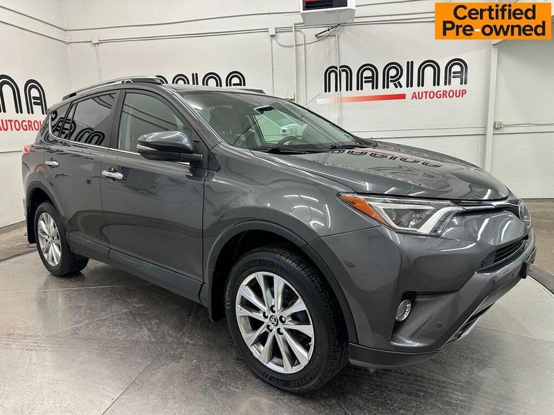 2018 Toyota RAV4 LimitedImage 1