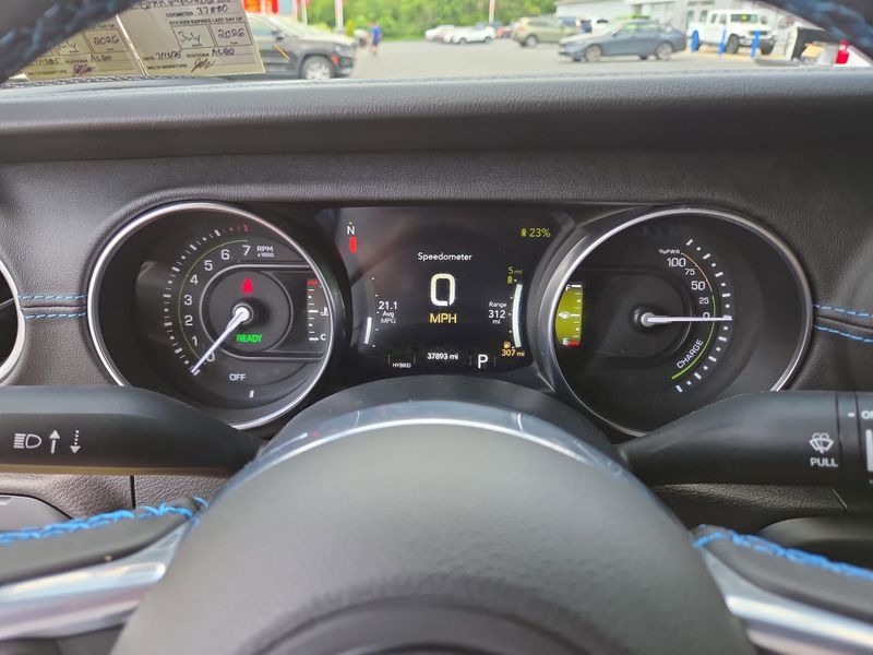 2022 Jeep Wrangler 4xe Unlimited Rubicon photo 22