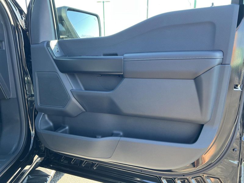2025 Ford F-150 XL photo 14