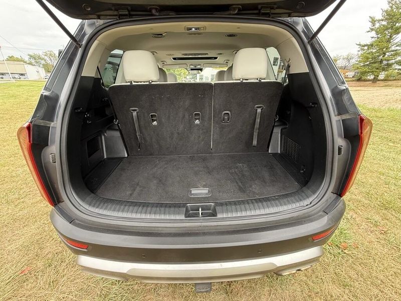 2020 Kia Telluride S photo 12