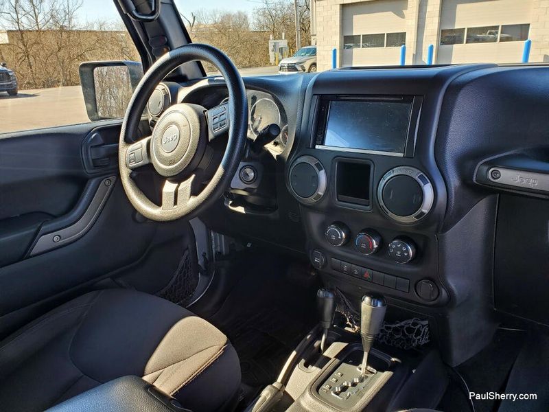 Used 2015 Jeep Wrangler Unlimited Sport