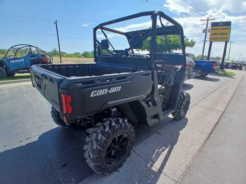 2025 Can-Am DEFENDER DPS 64 HD10 
