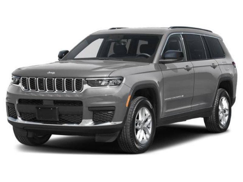 New 2027 Jeep Grand Cherokee Laredo AltitudeImage 1