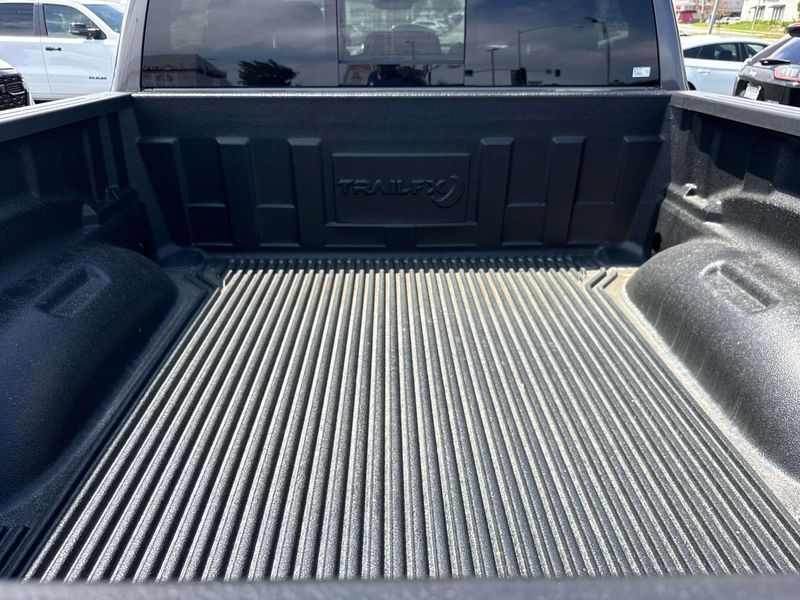 New 2026 RAM 1500 Big Horn Crew Cab 4x4 5'7' Box