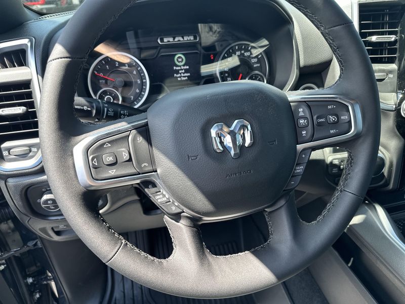 2025 RAM 1500 Big Horn Crew Cab 4x4 5