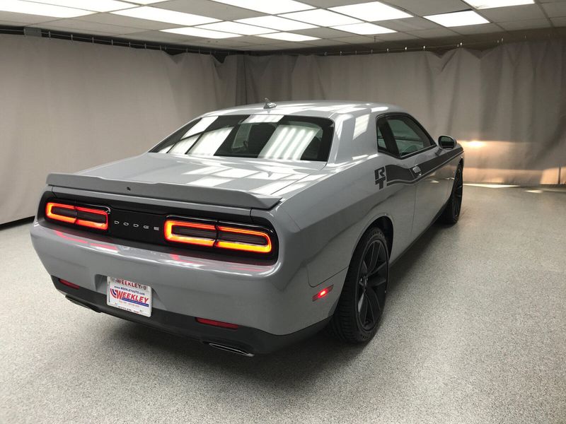 2022 Dodge Challenger R/TImage 18