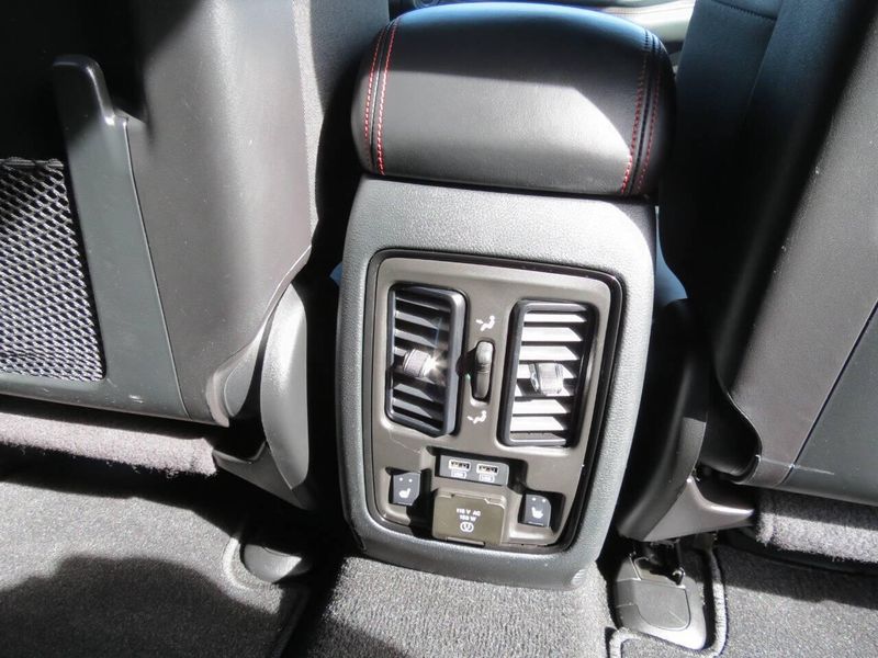 Used 2024 Dodge Durango GT Plus AWD 4dr SUVImage 24