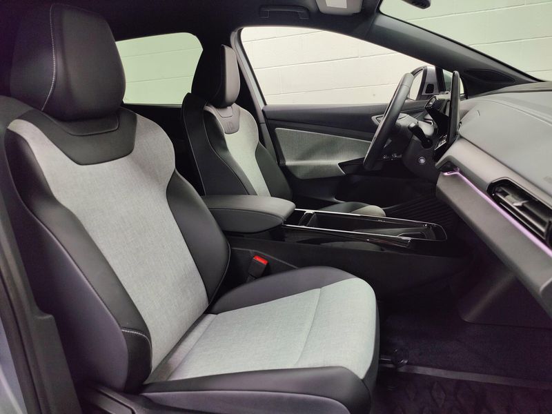 Used 2023 Volkswagen ID.4 Pro Long Range 82kWImage 6
