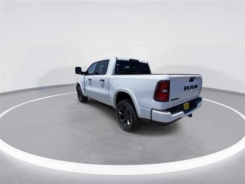 2025 RAM 1500 Big Horn Crew Cab 4x2 5