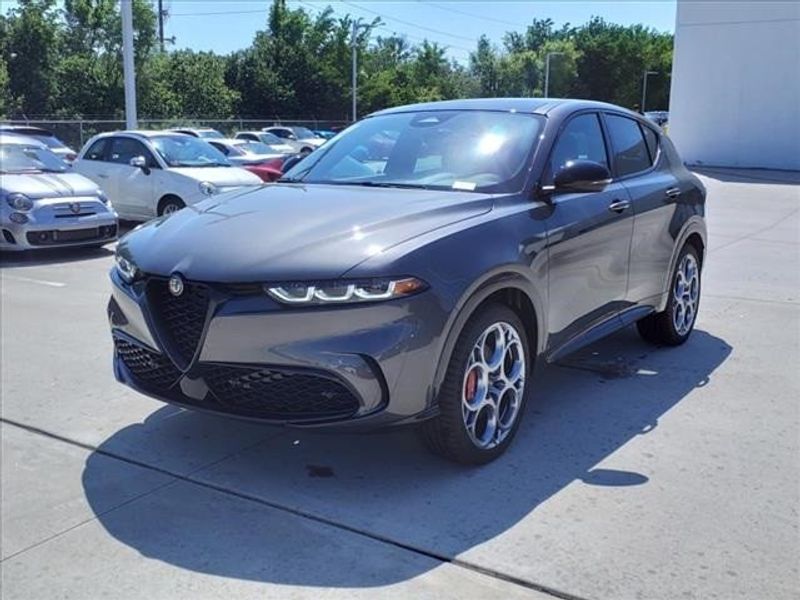 2024 Alfa Romeo Tonale Veloce in a Grigio Ascari Metallic exterior color and Blackinterior. Northside Imports Houston 281-475-4549 northsideimportshouston.com 