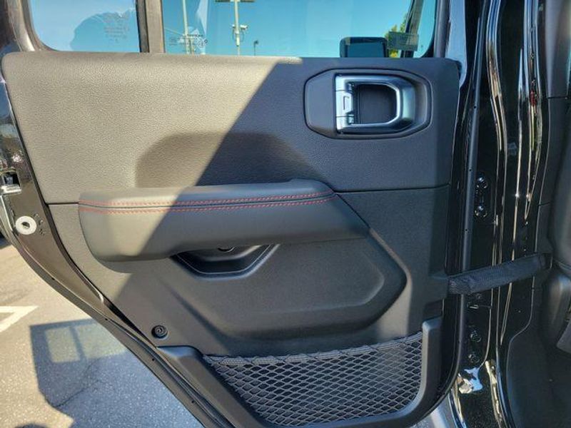 New 2026 Jeep Wrangler Unlimited Rubicon
