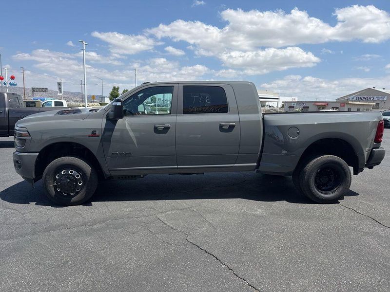 New 2026 RAM 3500 LaramieImage 6