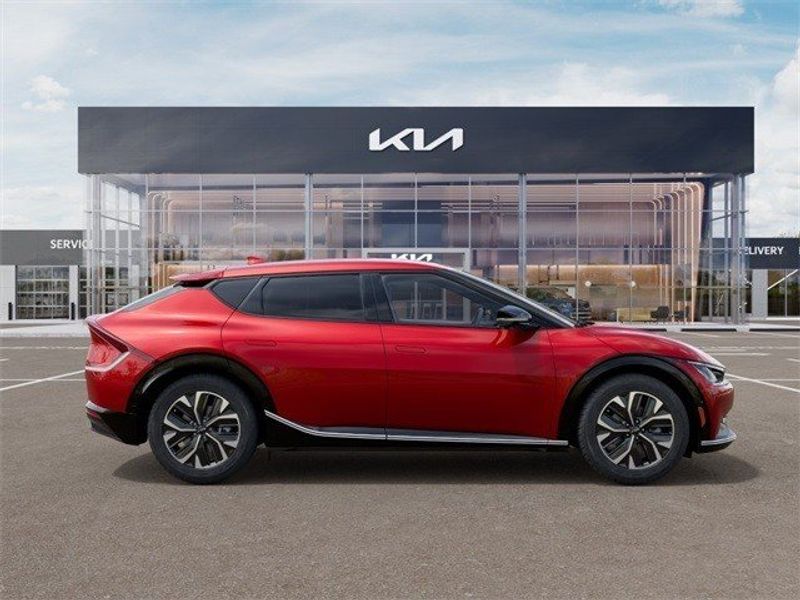 2023 Kia EV6 WindImage 7