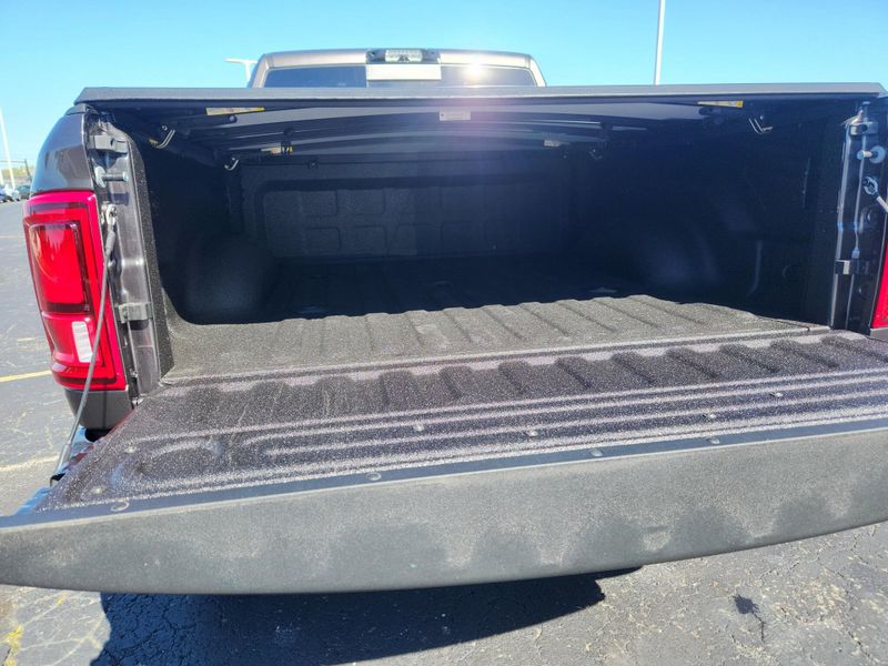 New 2027 RAM 2500 Big Horn Crew Cab 4x4 6'4' Box