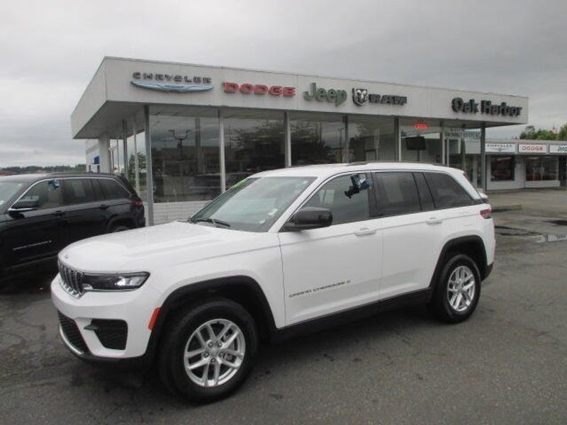 Used 2023 Jeep Grand Cherokee LaredoImage 30