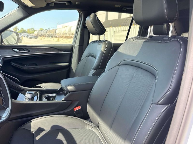 New 2026 Jeep Grand Cherokee Limited Reserve 4x4
