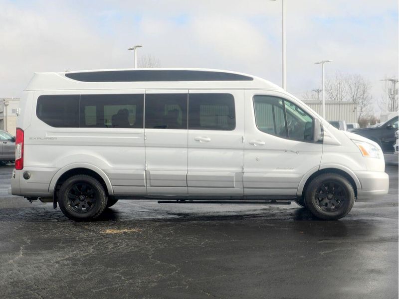 2019 Ford Transit-150 Image 9