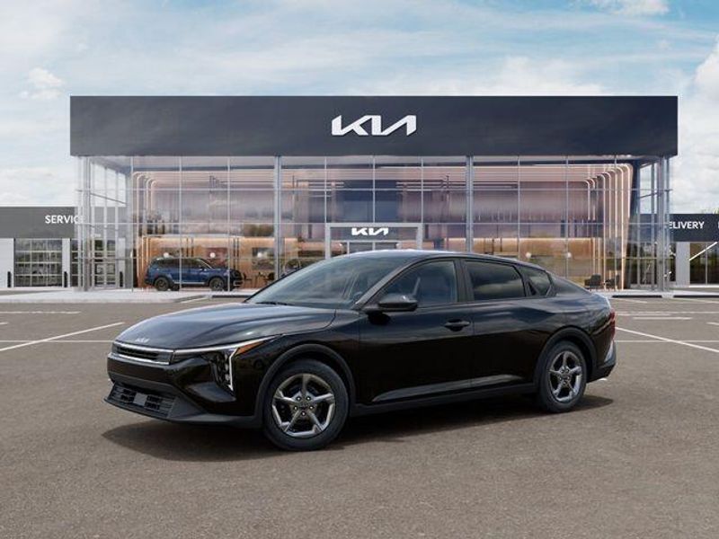 New 2026 Kia K4 LXSImage 4