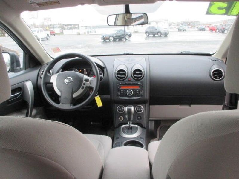 2013 Nissan Rogue SImage 28