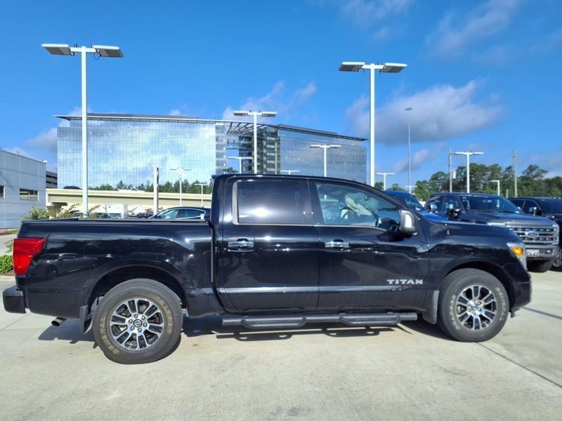 2021 Nissan Titan SVImage 21