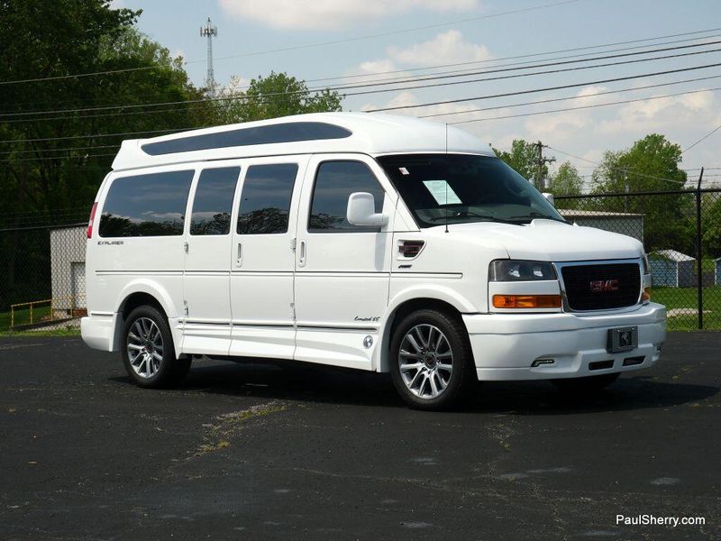 2022 GMC Savana Image 12
