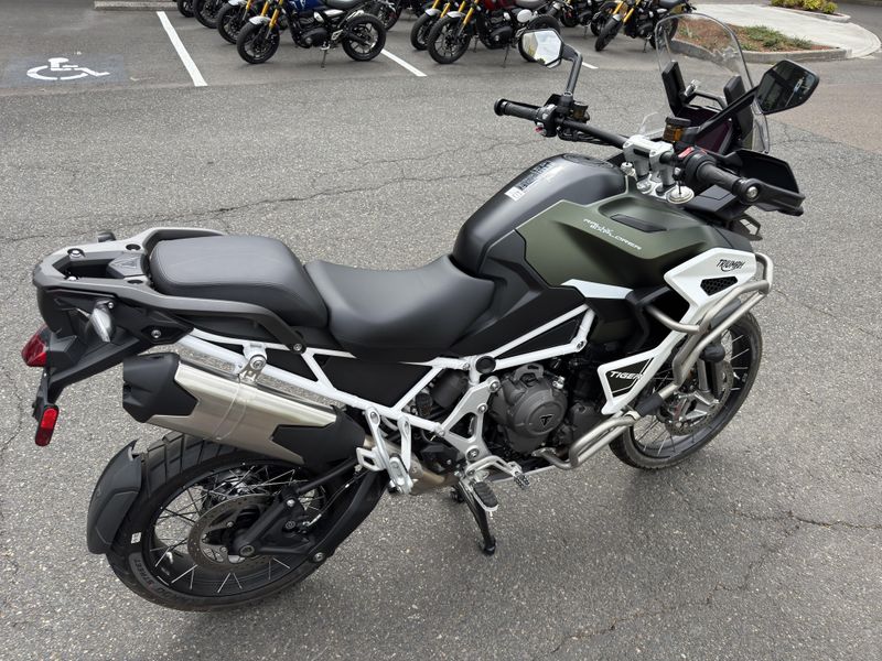 2023 Triumph Tiger 1200 Rally Explorer - MATTE KHAKI GREEN 